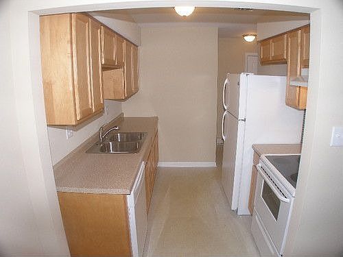 4th image of 18W150 Kirkland Ln