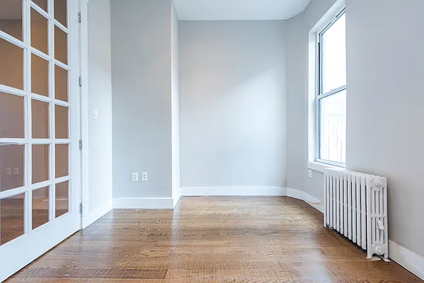 Rented by Nooklyn NYC LLC | media 32