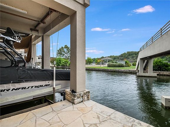 5th image of 2329 Westlake Dr #8
