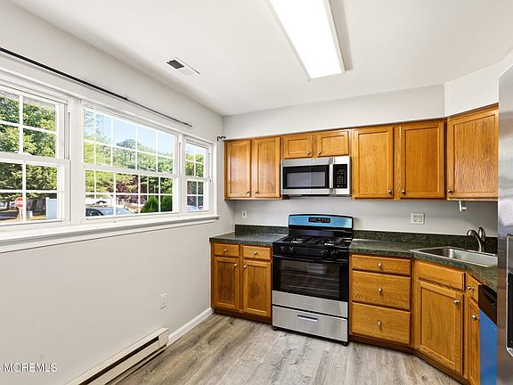 4th image of 502 May Pink Ct