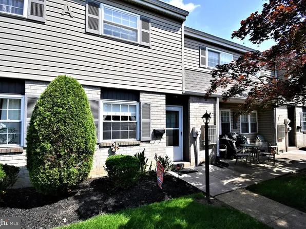 325 S Warminster Rd #A-10, Hatboro, PA 19040