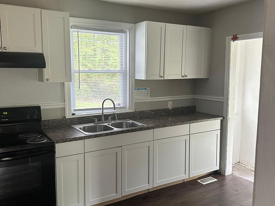 1st image of 102 Garland Ave