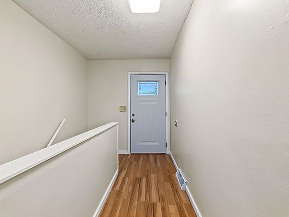 3rd image of 4431 N Auburn St