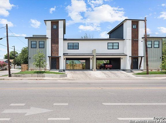 2nd image of 721 Iowa St #2