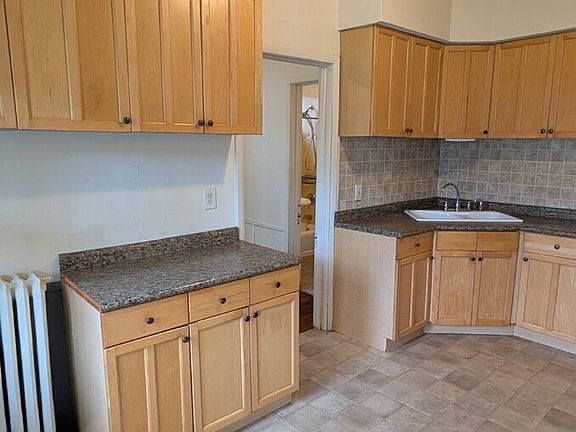4th image of 1326 Monroe St NE APT 1