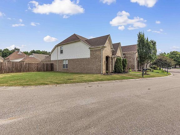 3rd image of 9960 Bowmore Dr