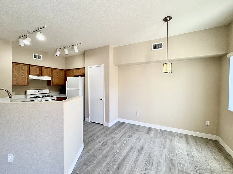 9303 Gilcrease Ave #1181 — Photo 9