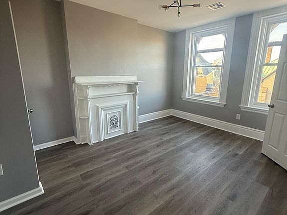 4th image of 479 Roseville Ave APT 3