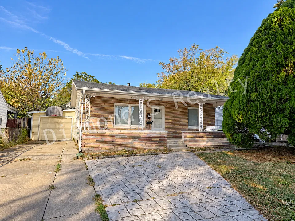 2223 N Delaware Ave