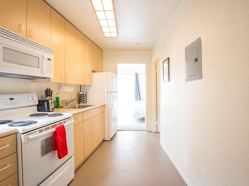 1st image of 1525 2nd Ave #201