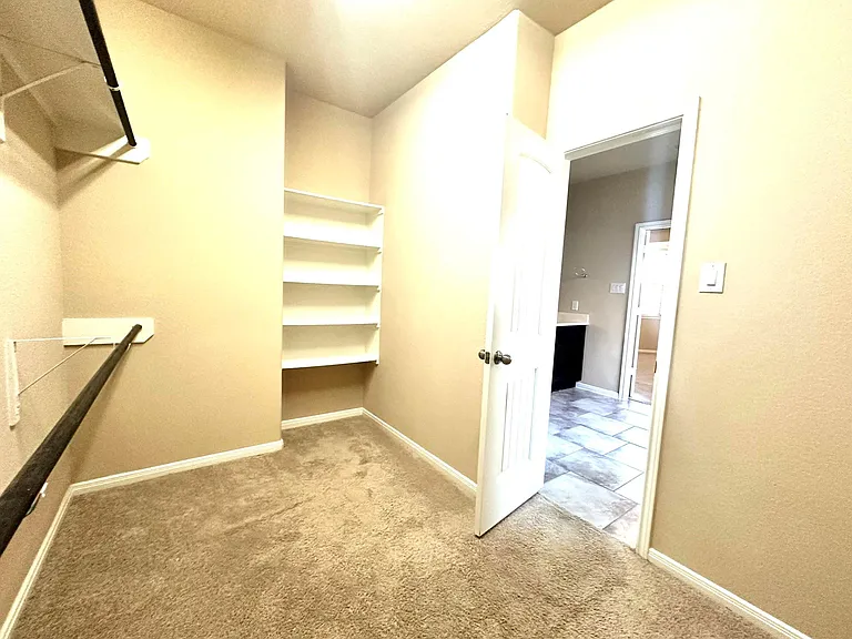 22407 Ebbets Field Dr — Photo 18