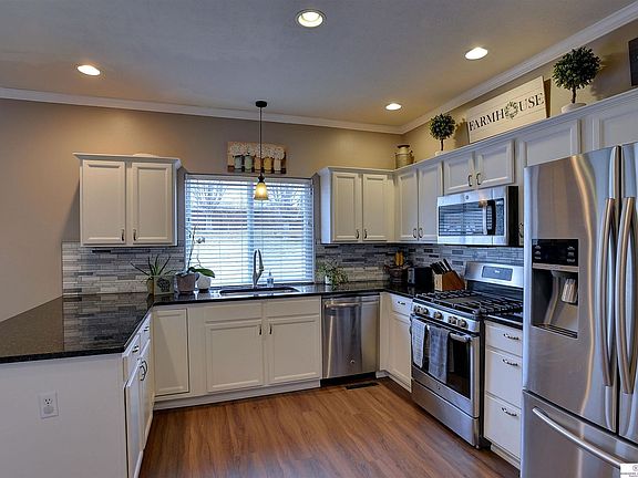 4th image of 6508 N 148th St