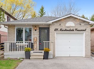 128 Martindale Cres, Brampton, ON L6X2V1