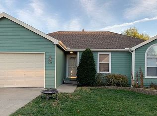 525 Heather Knoll Dr, Edgerton, KS 66021