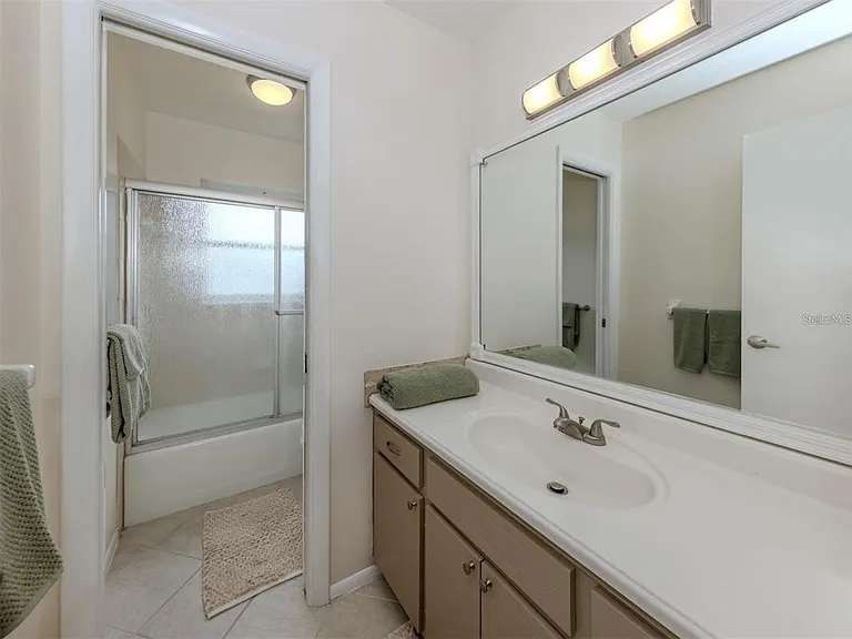 1215 Mango Ave — Photo 15