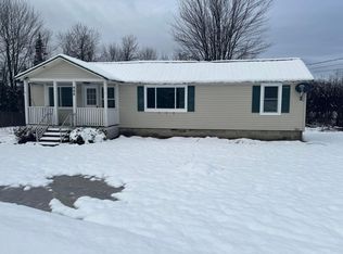 998 Main St, Wilton, ME 04294