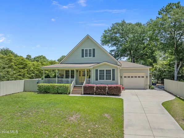 1729 Oak Street SW, Ocean Isle Beach, NC 28469