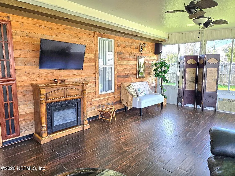 6931 Cane Grass Ln E — Photo 46