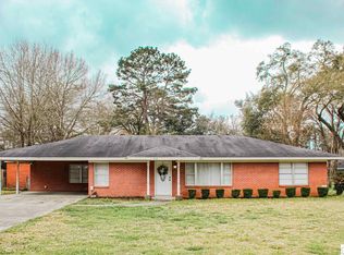 618 Lakeshore Dr, Monroe, LA 71203