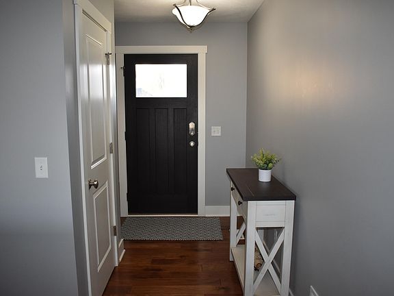 5th image of 7709 Copper Corner Dr SE