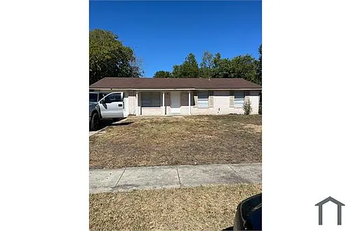 5051 Guinevere Dr Photo 1