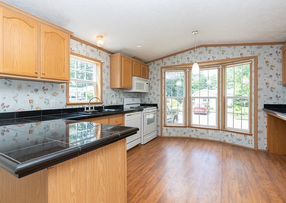 281 Chauncey Walker St Belchertown MA Zillow