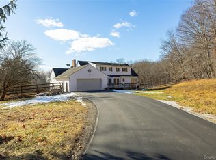 123 Brush Hill Rd, Millbrook, NY 12545