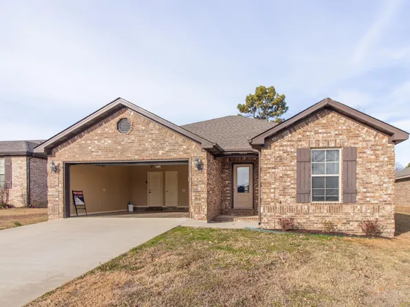 378 Wildwood Point, Jonesboro, AR 72405