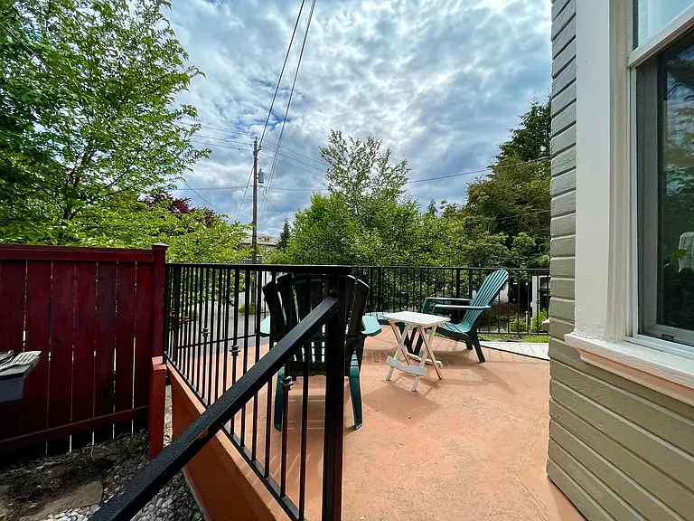 121 NE Mason St — Photo 29