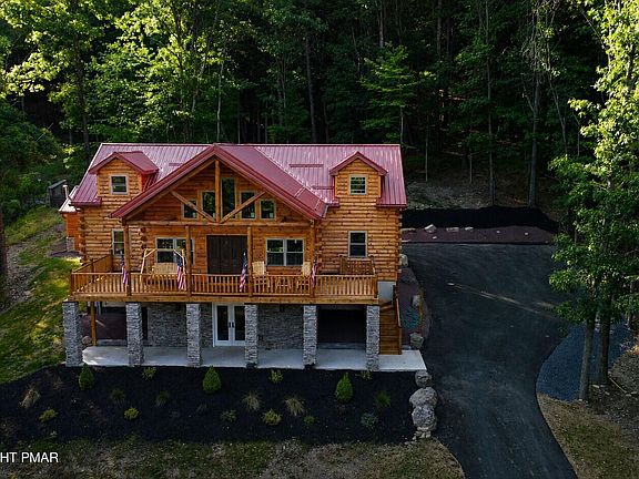 5th image of 229 Five Springs Rd #3