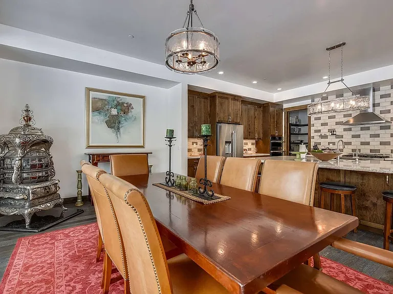 10137 Corrie Ct — Photo 8