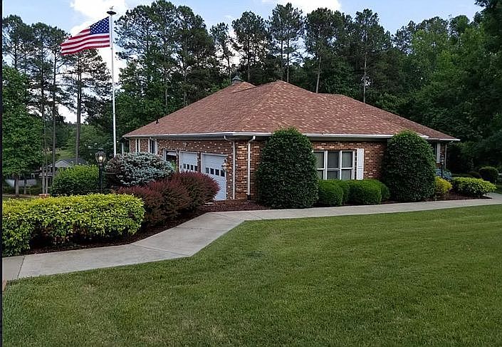 1st image of 733 Alexander Dr