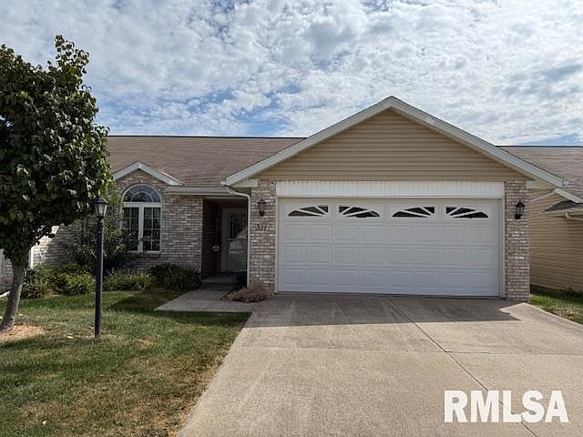 1st image of 311 Scotch Pine Dr