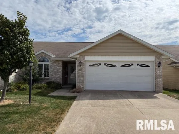 311 Scotch Pine Dr, Macomb, IL 61455