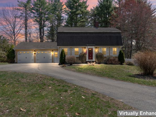 8 High Knoll Drive, South Berwick, ME 03908