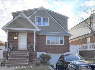 38 Cannon Blvd, Staten Island, NY 10306