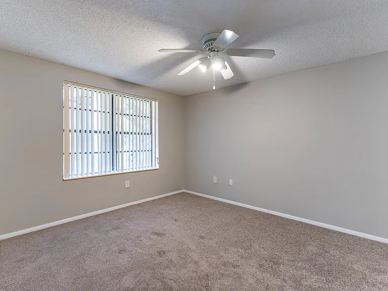 The Lauderdale at Hampton Pines — Photo 35
