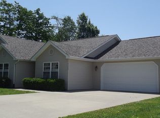 1301 Marion St, Carterville, IL 62918