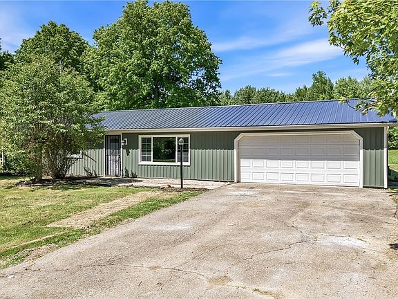 3rd image of 5423 Thompson Clark Rd