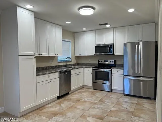 2 bed, 1.0 bath, 780 sqft, $1,900 — Photo 4