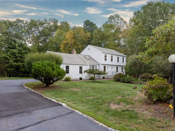 36 Silver Birch Lane, Clinton, CT 06413