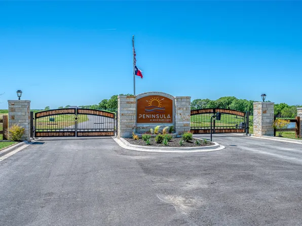 220 Lake Vista Ln, Honey Grove, TX 75446