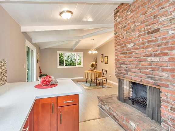 4th image of 5807 86th St SW