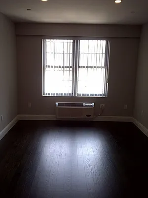 Rented by Voro, LLC | media 18