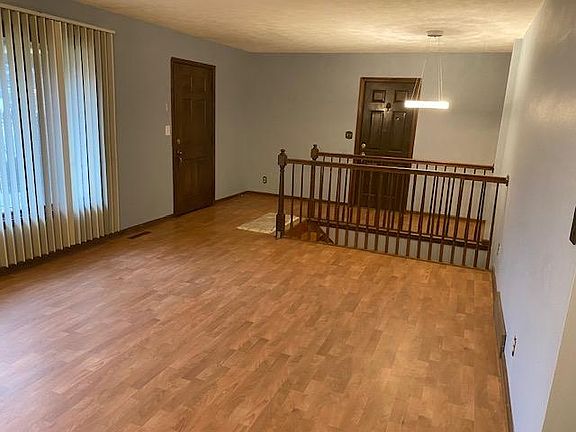 5th image of 6019 Boxwood Dr