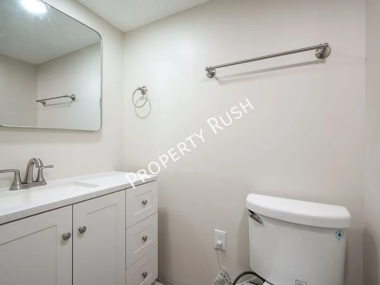 20 Linda Ln — Photo 28