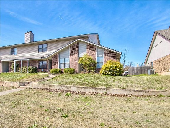 2nd image of 307 Glen Dr