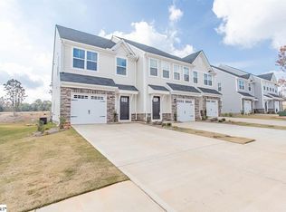 217 Clearwood Dr, Simpsonville, SC 29681