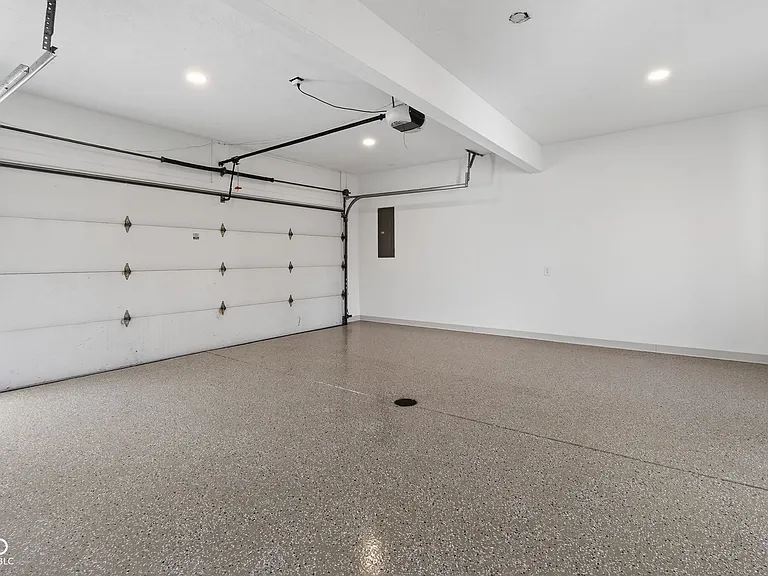 3302 Terra Vista Ln — Photo 36