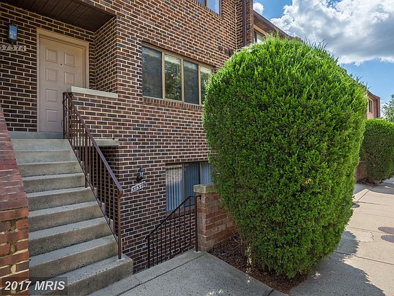 3rd image of 3737B Madison Ln